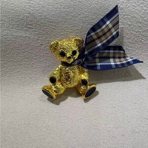 Bear brooch